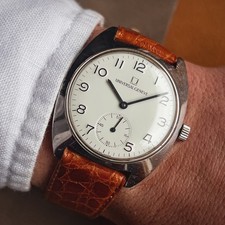 Universal Geneve FS 864 107