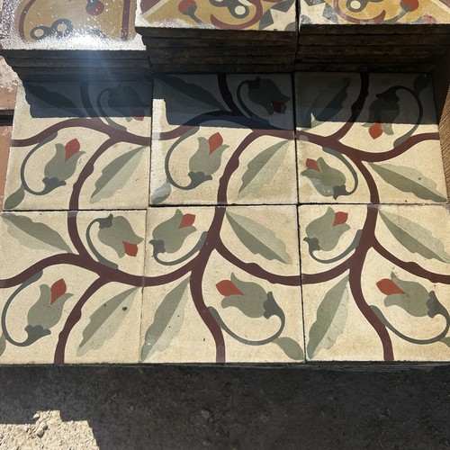 Cementine vecchie floreali