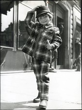 Foto vintage Completo scozzese Pierre Cardin 1967 Ft 36398 - Stampa 24x18 cm