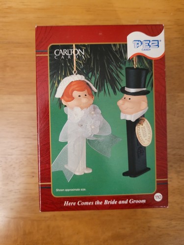 Carlton cards pez candy - carlton, qui
