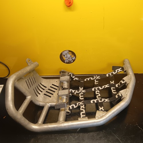 Nerf bars repose - bars, pied