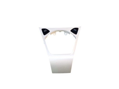 Front center console fairing - center,