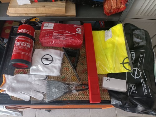 Kit emergenza sicurezza auto - emergenza, e