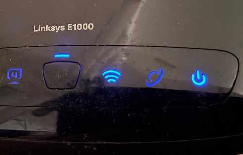 Linksys e1000 300 mbps - mbps, 4-port