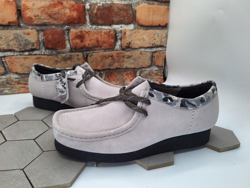 Scarpa bassa clarks wallabee - bassa,