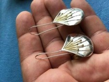 Orecchini a goccia con fiori