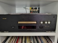 lettore cd hi fi usato Teac VRDS 10, colore nero.
