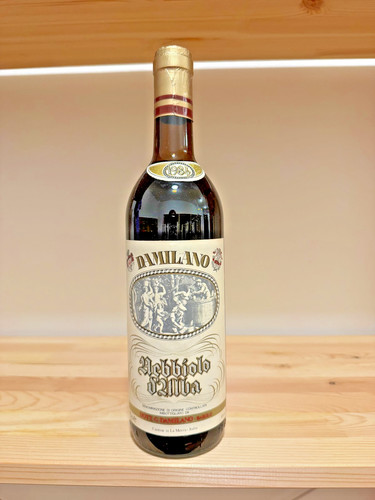 Bottiglia vino nebbiolo - bottiglia,