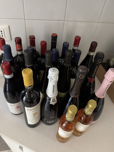 Lotto vini vari 24pz