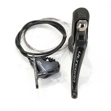 Leva, pinza e tubo flessibile