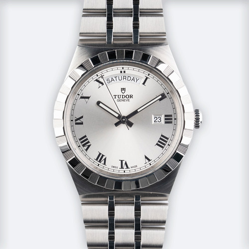 Tudor royal 2022 - royal, |