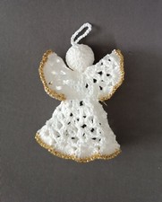 angelo all'uncinetto bianco