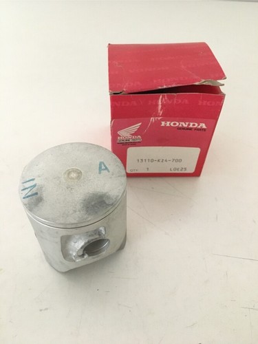 13110 kz4 700 - pistone, a