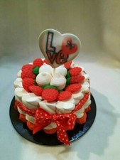 TORTA DI CARAMELLE GOMMOSE E