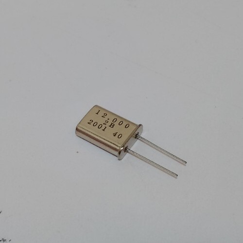 Oscillatore quarzo 2 - al, a