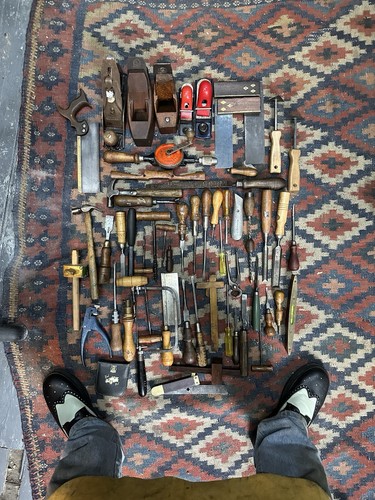Job lot around 60 - lot, of