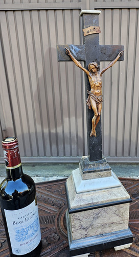 Antico crocifisso religioso - , in