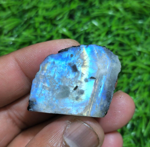 Pietra luna arcobaleno blu - di,