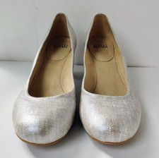 Decolte STUART WIEITZMAN in lino rivestito misura 10 rotonde impilate tacco legno 2,5" donna