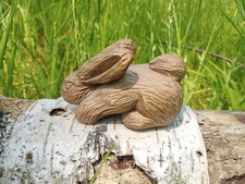 Statua coniglietto. Coniglio intagliato a mano. Totem animale della foresta. Arredamento casa rustico