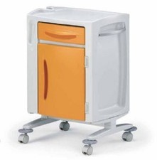 comodino letto ospedaliero