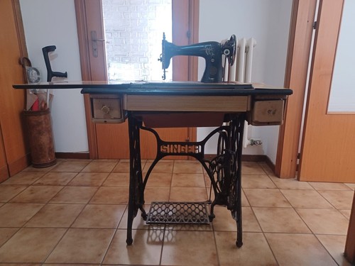 Vendo macchina cucire - vendo,