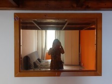 Specchio con cornice di legno massello