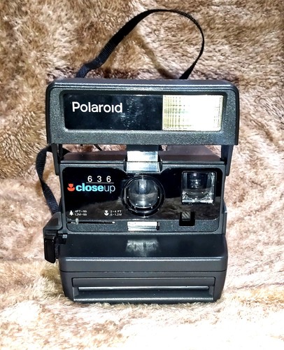 Polaroid close 636 - up,