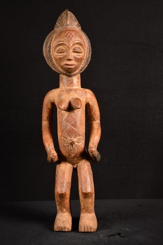 Statua femminile primitiva
