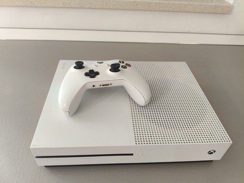 Xbox one - one, s