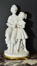Triade – Scultura in porcellana biscuit – Statua due figure femminili, Anni ‘70