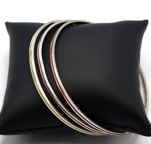 Tre bracciali rigidi - , cerchio