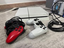 ps4 console bianca usata, 2 joypad, 7 giochi. Vendo per inutilizzo