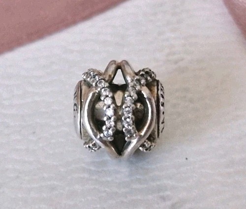 Charm pandora essenza cura - pandora,