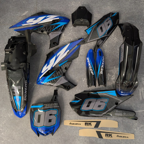 Plastiche grafica yamaha - +,