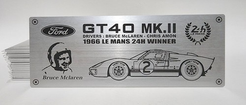 Targa - targa, metallo