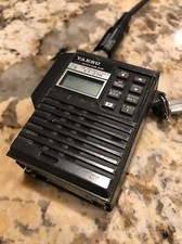 Yaesu FT-23R FM Transciever Walkie Talkie 140/164 MHz 2 m radioamatore