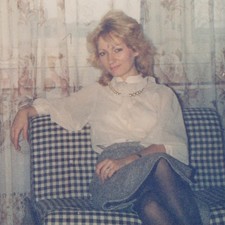 Bellissima donna elegante - , in