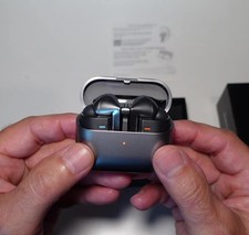 Brand New SAMSUNG Galaxy Buds