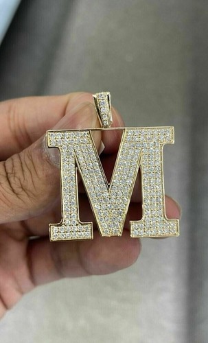 Collana con ciondolo iniziale