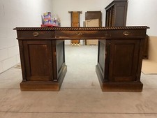 Scrivania in legno, stile