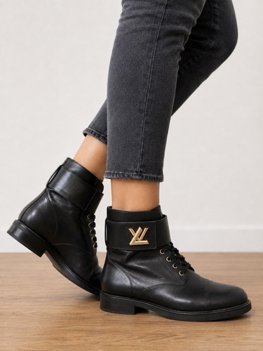 Louis vuitton black leather - louis,