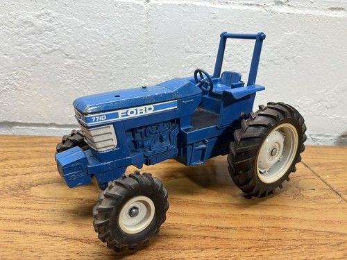 Trattore ertl ford 7710 - ford, scala