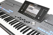 Workstation digitali Yamaha Tyros 5 61 tasti HD ottime condizioni + 1 anno di garanzia