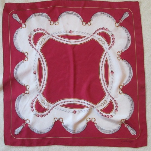 Foulard les must - les,