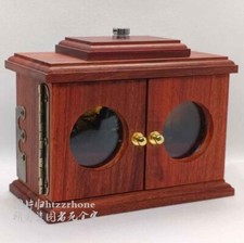 Altare buddista in legno