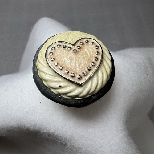 Monet love you cupcake - monet,