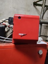 BRUCIATORE A GASOLIO RIELLO