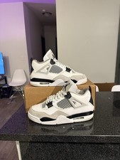 Size 8.5 - Jordan 4 Retro Mid