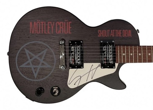Chitarra nikki sixx - sixx, firmata